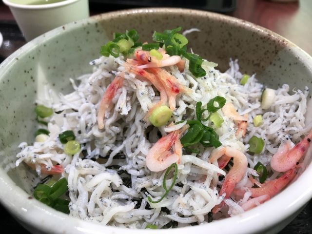 しらす丼
